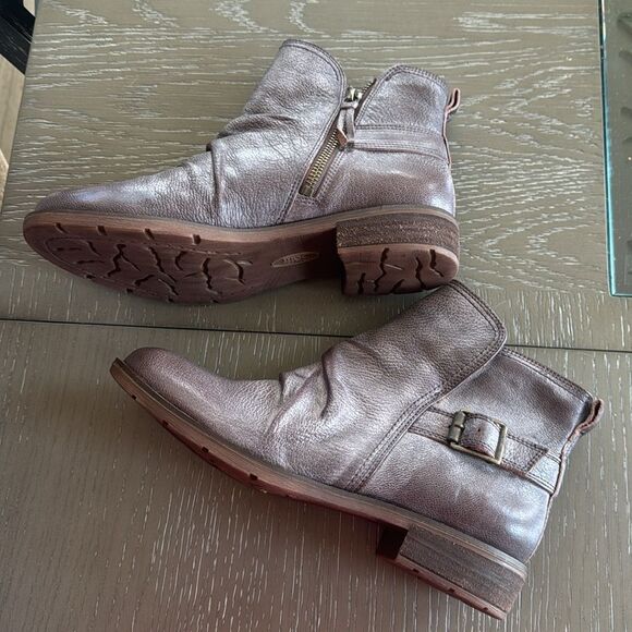 Sofft Brookdale Women's Leather Ankle Boots Moto-Chic Slouchy Side Zipper Size 9 - Picture 5 of 14